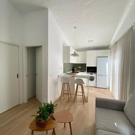 Renovated Private Lägenhet *